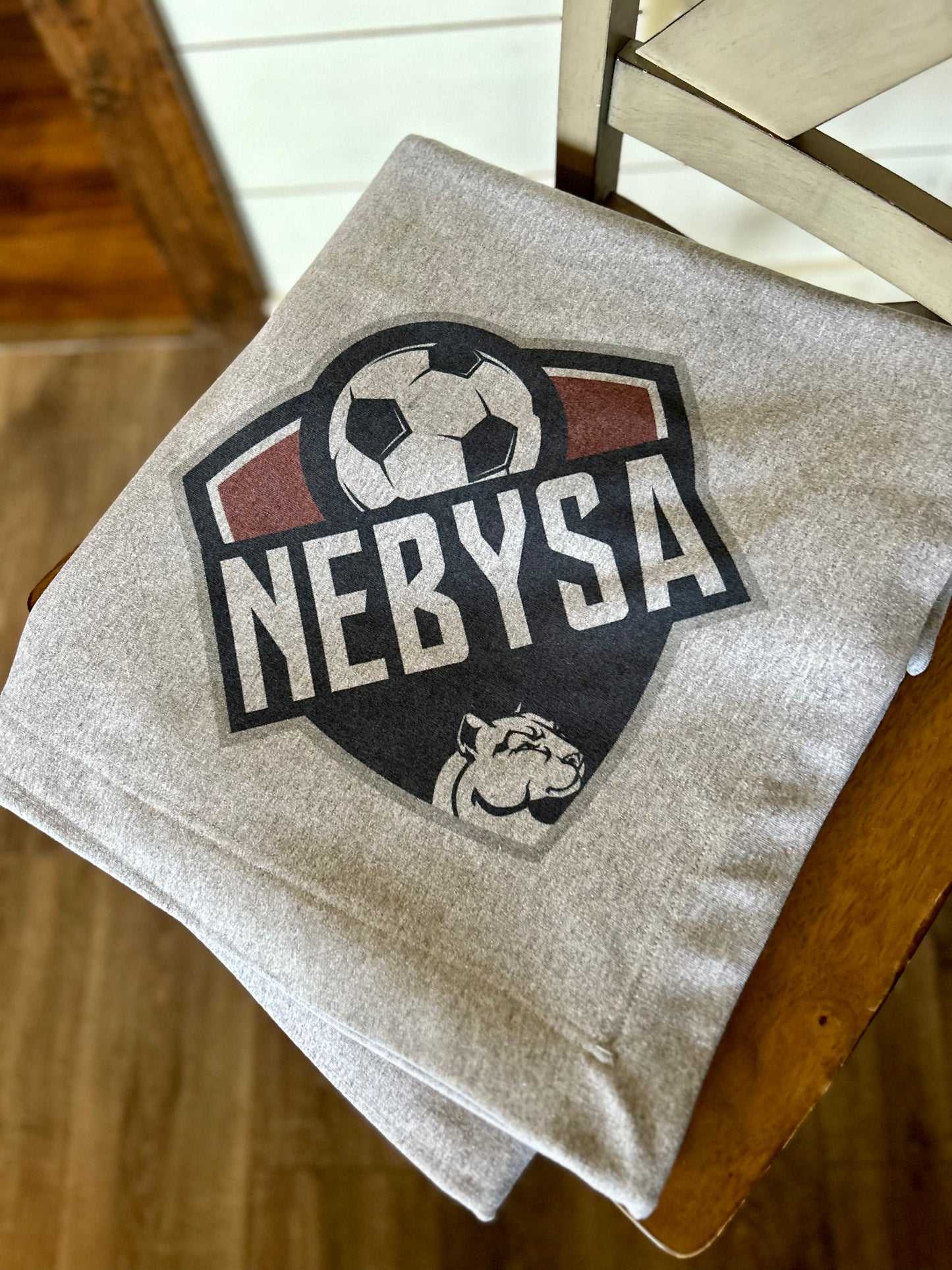 NEBYSA Fleece Sweatshirt Blanket